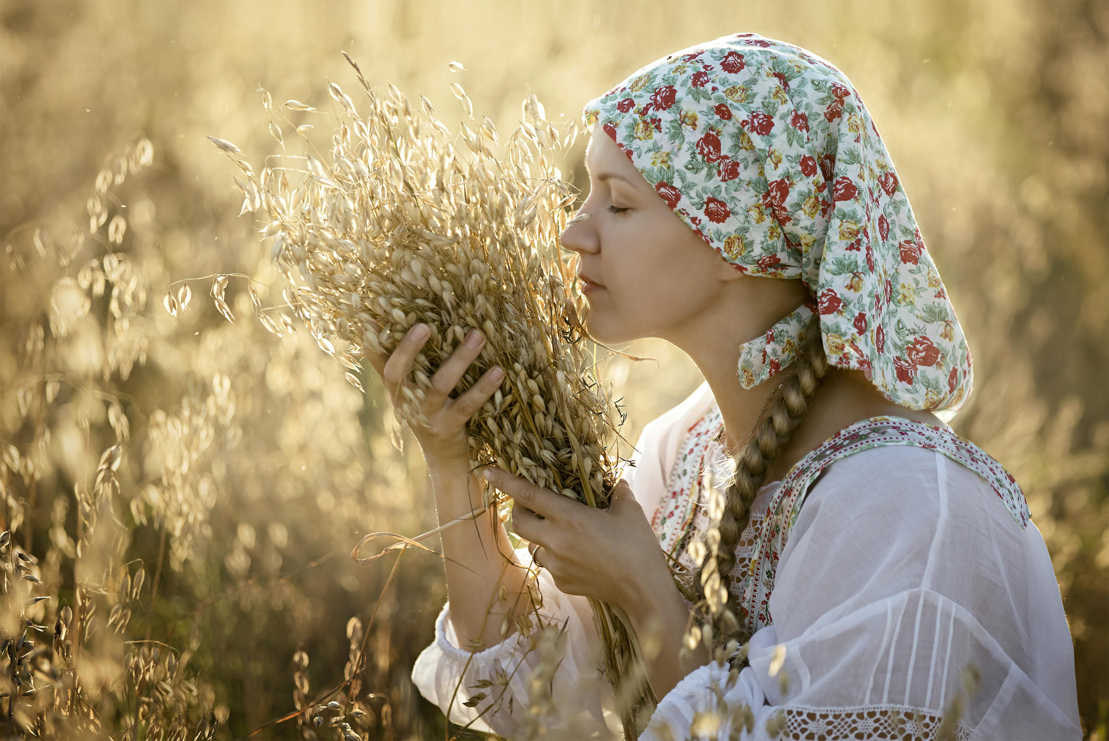 Photo Women in Slavic costumes in Maseru